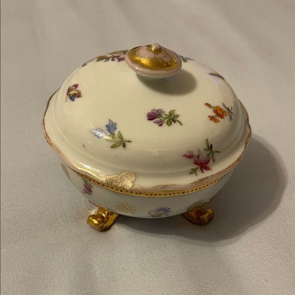 Other - Vintage Round Floral Porcelain Trinket Box with Gold Feet